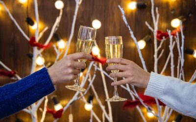 Winter Holiday Entertaining Outdoors: Cozy Garden Gatherings